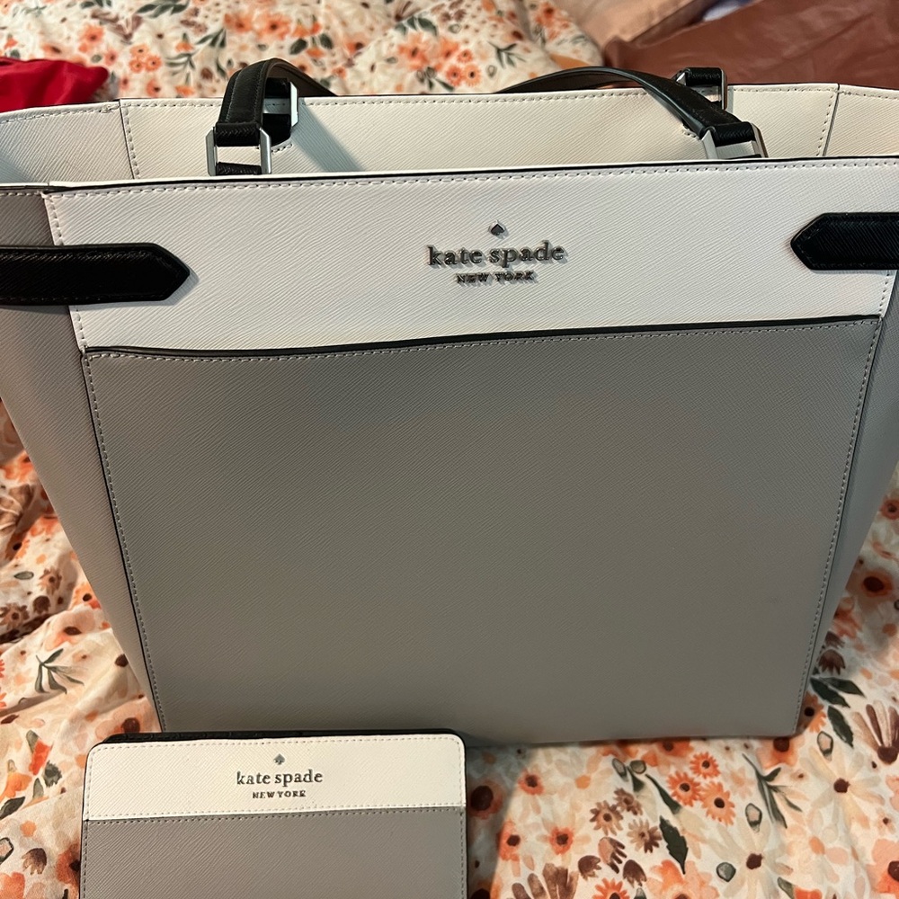 Kate spade Laptop purse & matching wallet